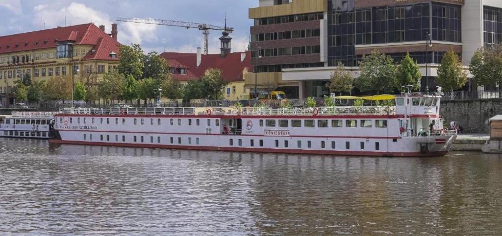 Hotel en barco River Koenigstein Praga